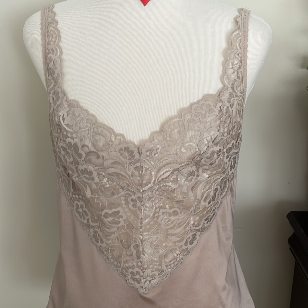 Vintage Vanity Fair Lace Bib Camisole - Picture 3 of 7